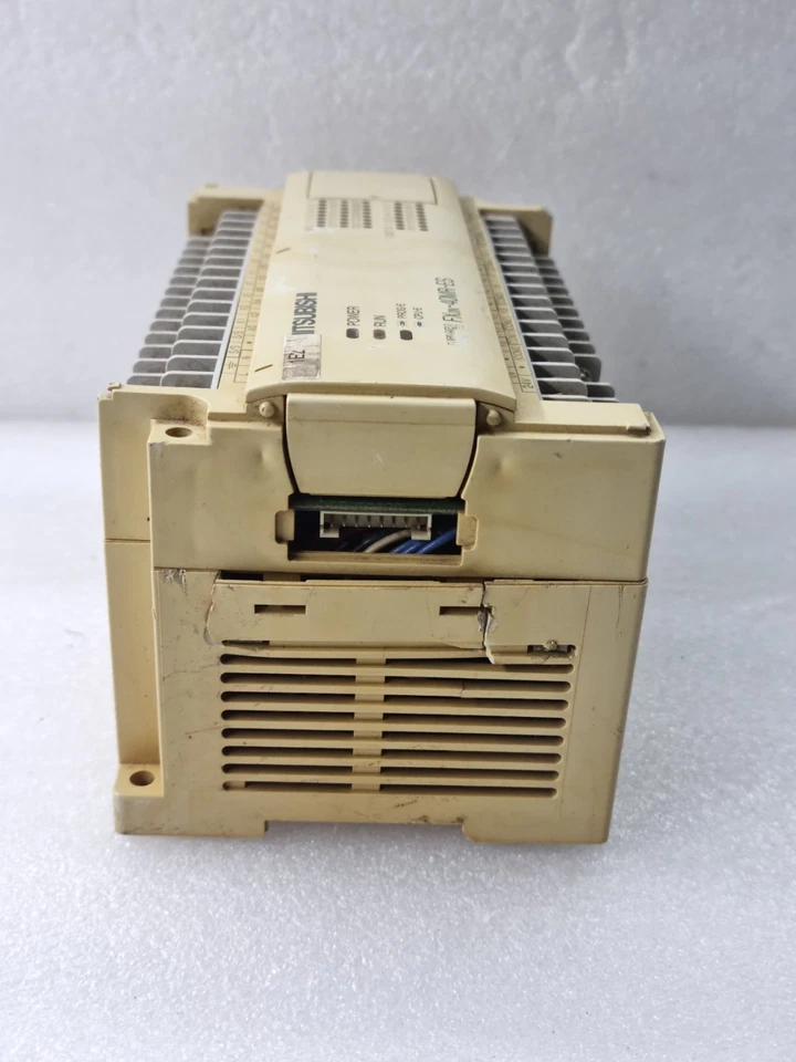 MITSUBISHI FXon-40MR-ES/UL PROGRAMMABLE CONTROLLER 100-240VAC FOR PARTS FXON40MR